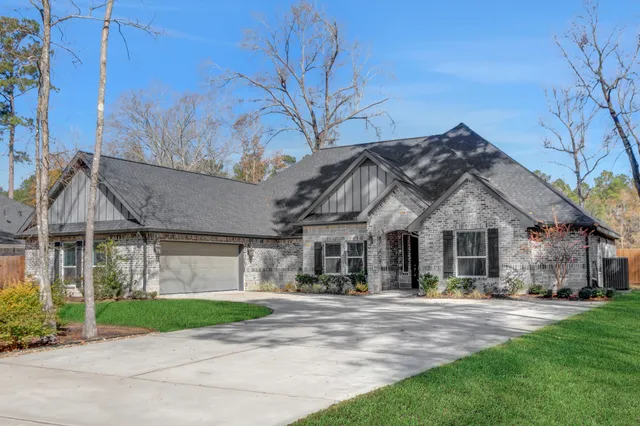 $484,999 | 2711 Constantine Drive, New Caney, TX 77357
