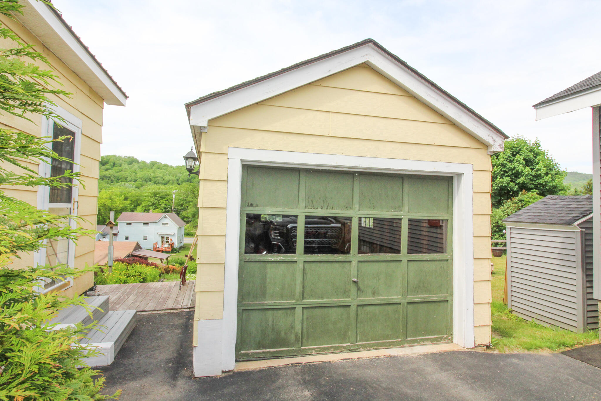 16 Smithville Road Rumford, ME 04276 - Photo 5 of 36 1 Car Garage