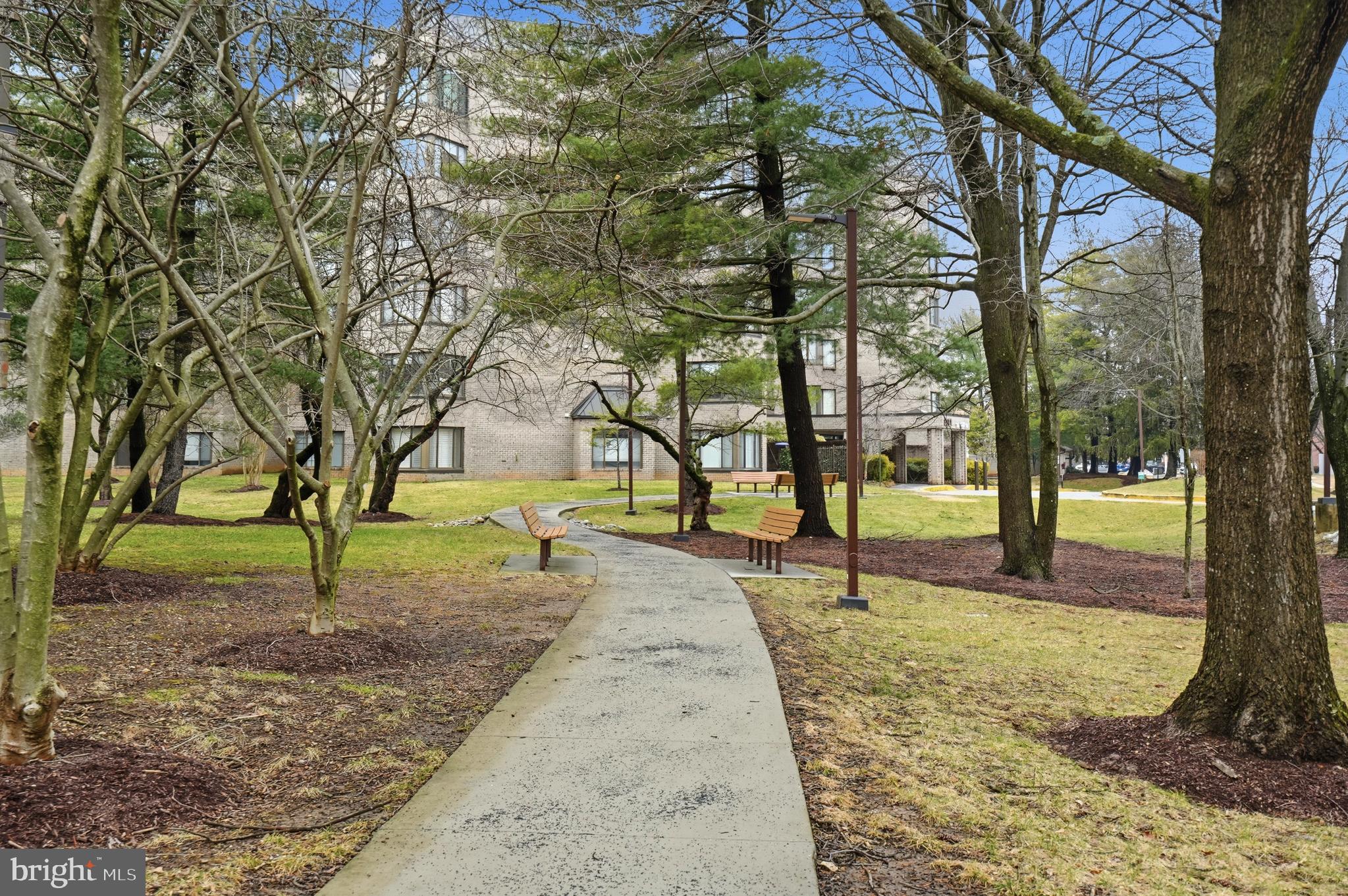 3021 Fallstaff Road, Unit 502B Baltimore, MD 21209 - Photo 35 of 39 a park with large trees