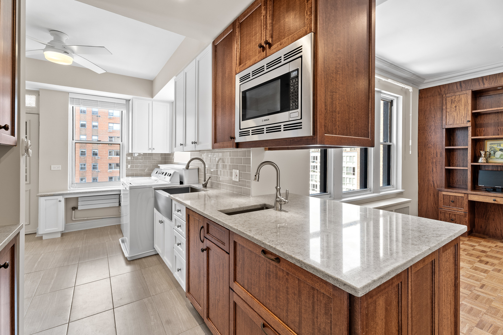 2912 North Commonwealth Avenue, Unit 11CD Chicago, IL 60657 - Photo 18 of 33