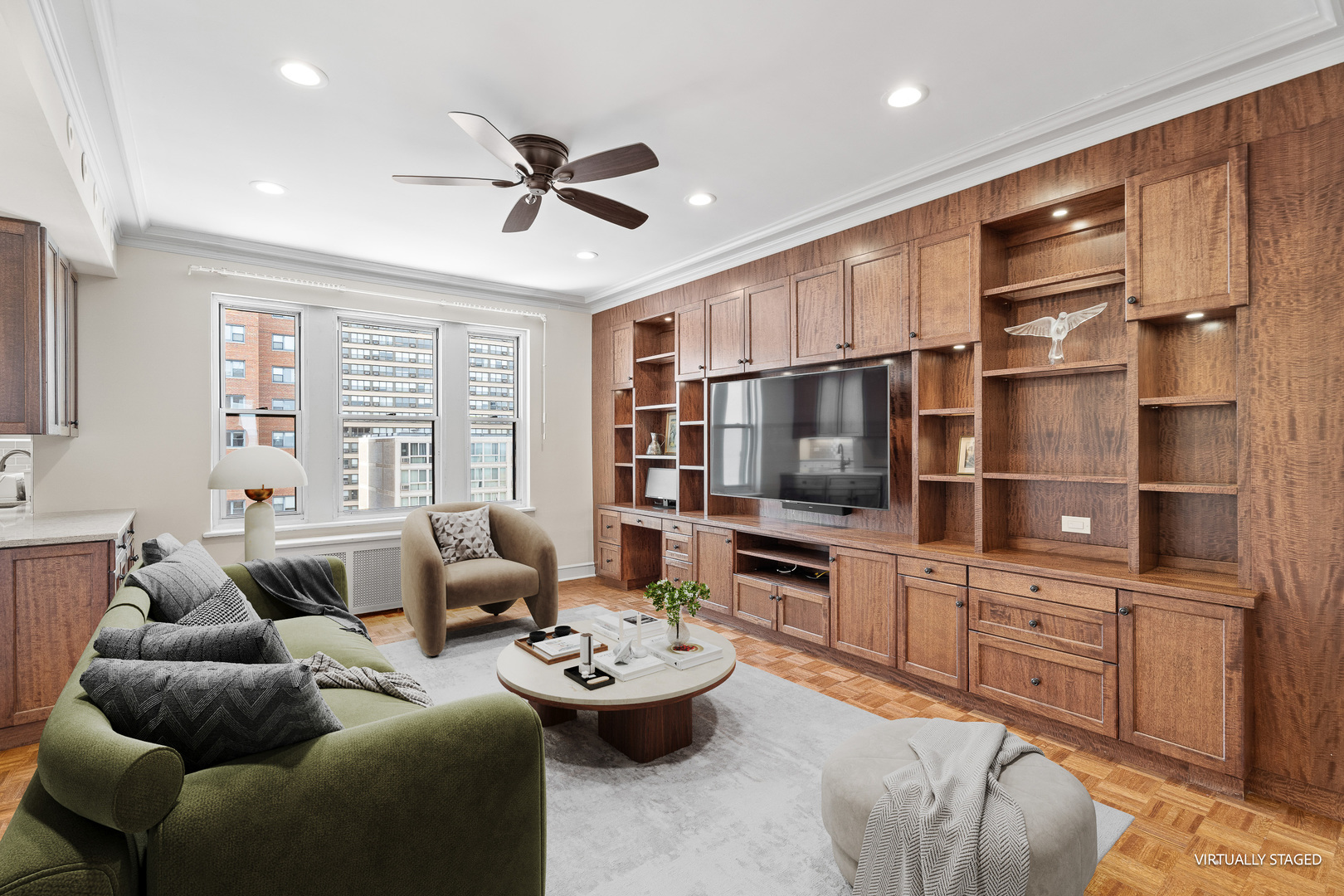 2912 North Commonwealth Avenue, Unit 11CD Chicago, IL 60657 - Photo 20 of 33