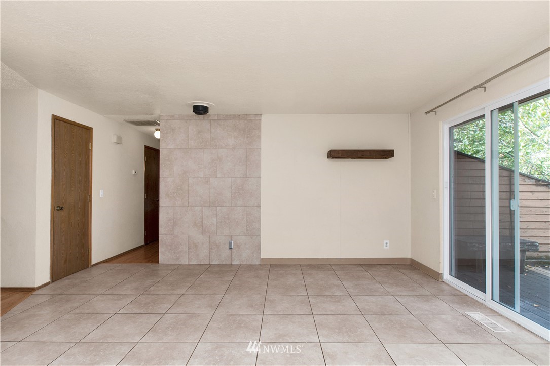 8900 Autumn Line Loop Southeast Olympia, WA 98513 - Photo 11 of 20 Gallery Image 11