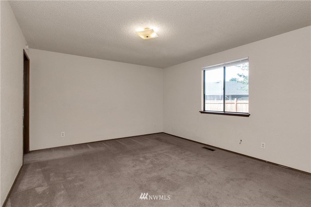 8900 Autumn Line Loop Southeast Olympia, WA 98513 - Photo 16 of 20 Gallery Image 16