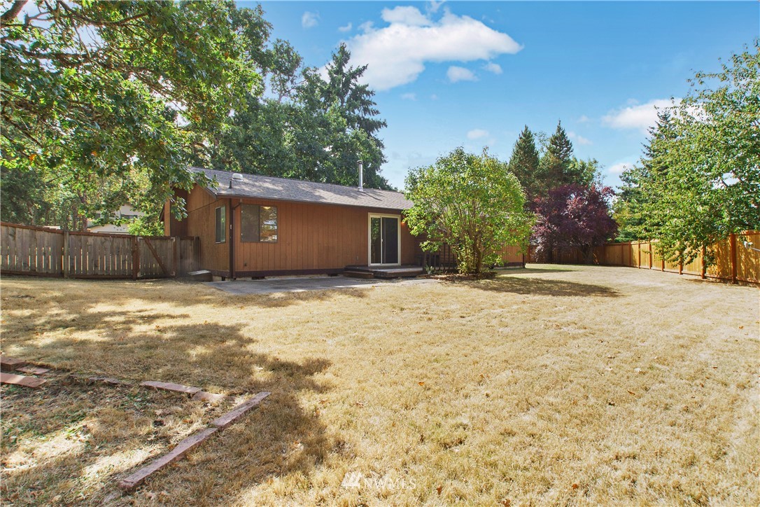 8900 Autumn Line Loop Southeast Olympia, WA 98513 - Photo 3 of 20 Gallery Image 3