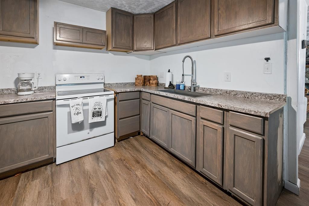 6308 Island Road Melrose, FL 32666 - Photo 6 of 28