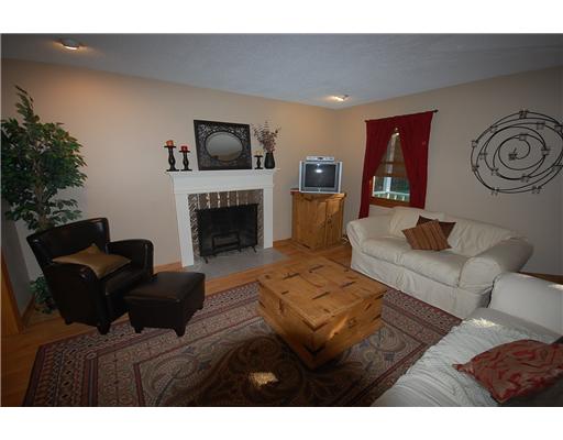 232 John Franklin Road Coventry, RI 02831 - Photo 2 of 12 Living Room.