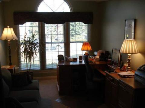 27000 Coach Trenton, MI 48183 - Photo 10 of 15 627684-9.JPG