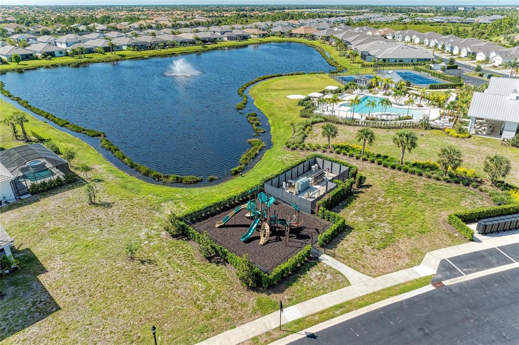 18530 Midsummer Place Venice, FL 34293 - Photo 90 of 100 Gallery Image 90