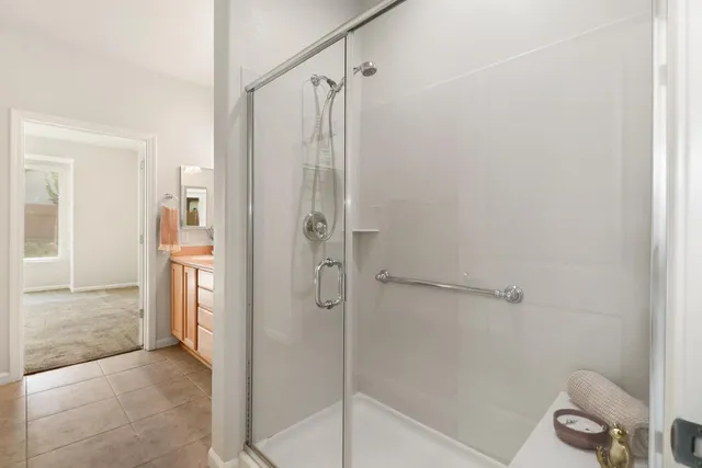 a view of empty room with windows