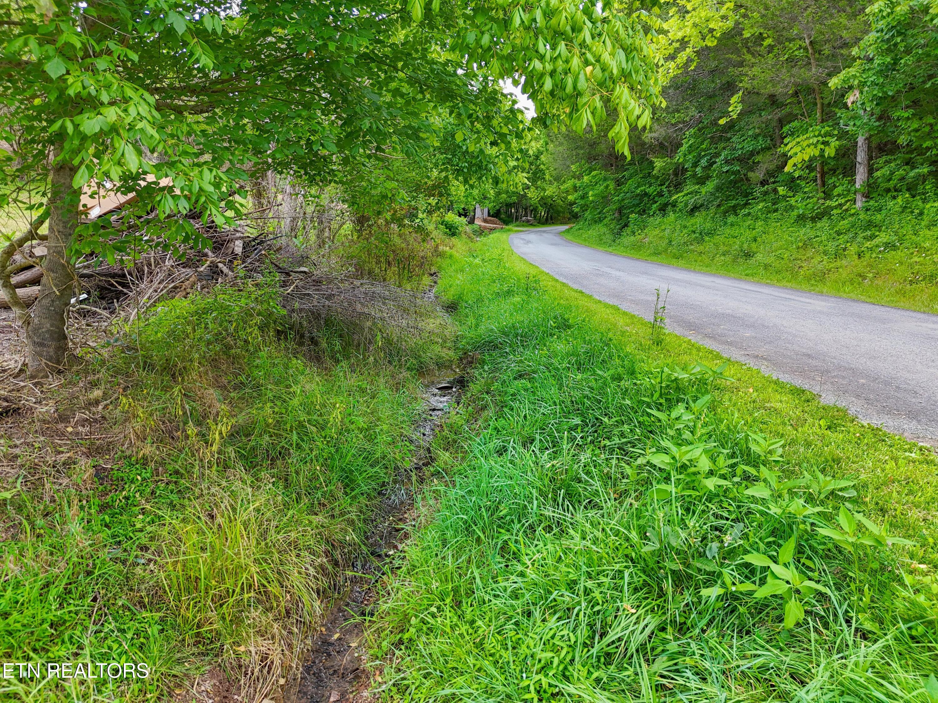 131 Kyle Valley Road Eidson, TN 37731 - Photo 17 of 46 032-111KyleValleyRoad-TN-37731-SMALL