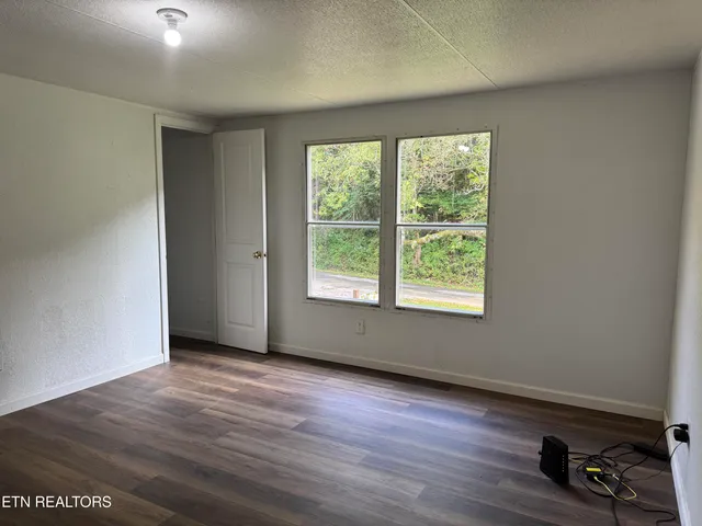 $130,000 | 131 Kyle Valley Road, Eidson, TN 37731