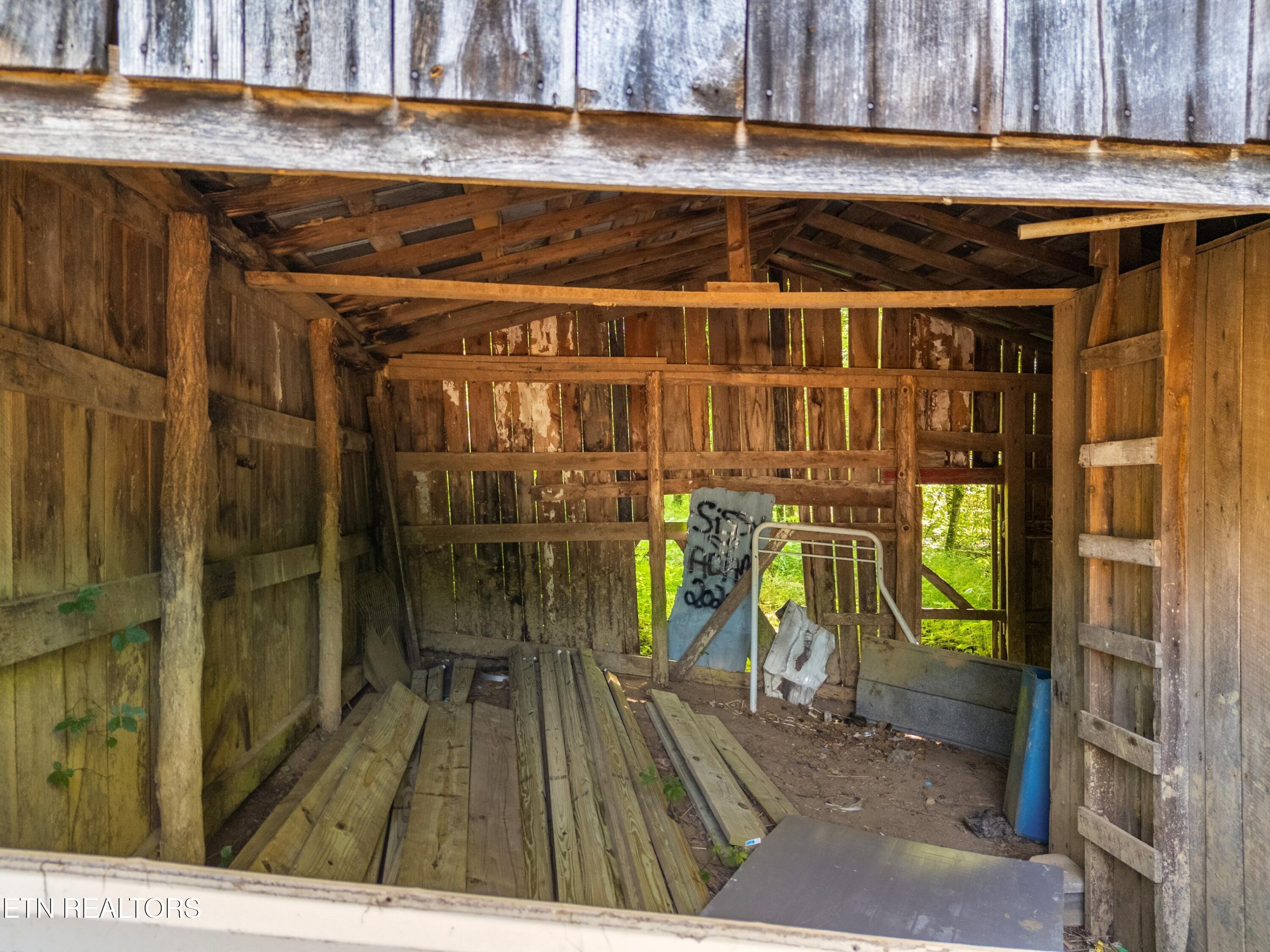 131 Kyle Valley Road Eidson, TN 37731 - Photo 8 of 46 131 Kyle Valley