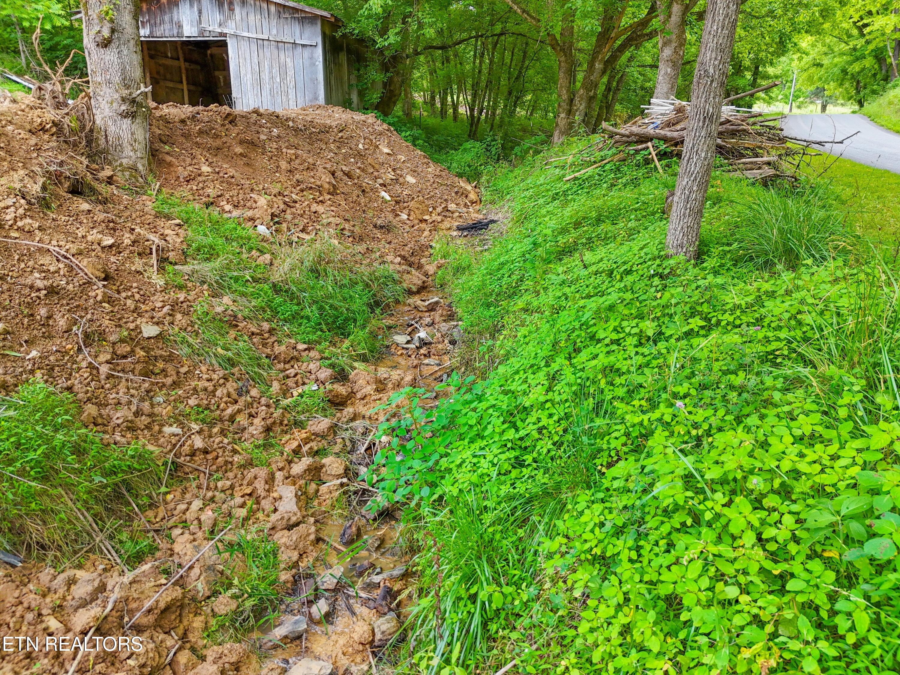 131 Kyle Valley Road Eidson, TN 37731 - Photo 10 of 46 013-111KyleValleyRoad-TN-37731-SMALL