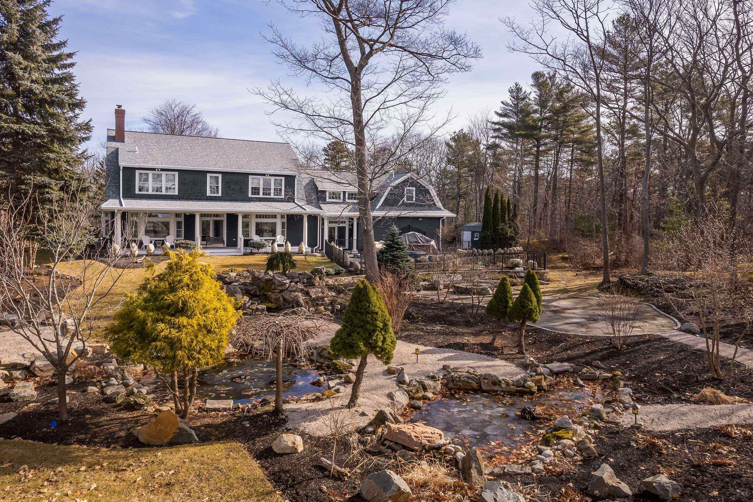 670 Shore Road York, ME 03902 - Photo 3 of 40 Gallery Image 3
