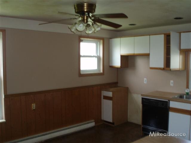 7529 Shea Road Fair Haven, MI 48023 - Photo 20 of 30 31146665-19.JPG