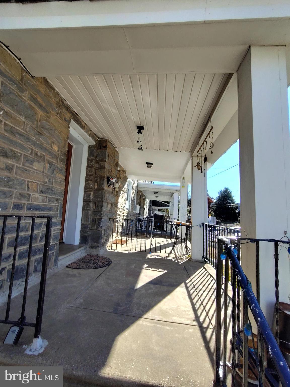 313 Margate Road Upper Darby, PA 19082 - Photo 2 of 17 Front Porch