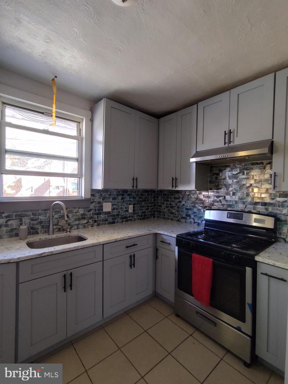 313 Margate Road Upper Darby, PA 19082 - Photo 8 of 17 Kitchen