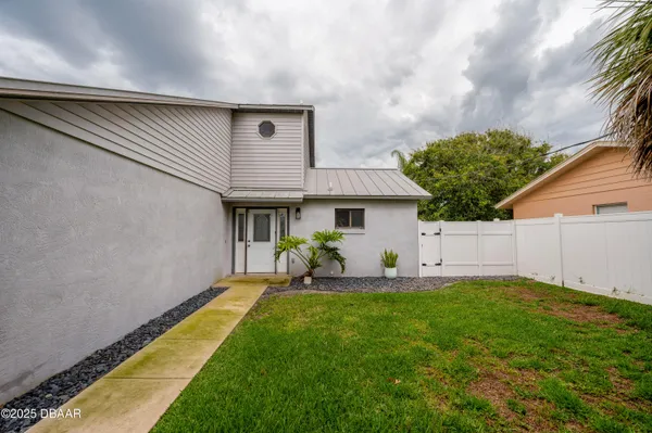 $2,650 | 4712 Dixie Drive, Ponce Inlet, FL 32127