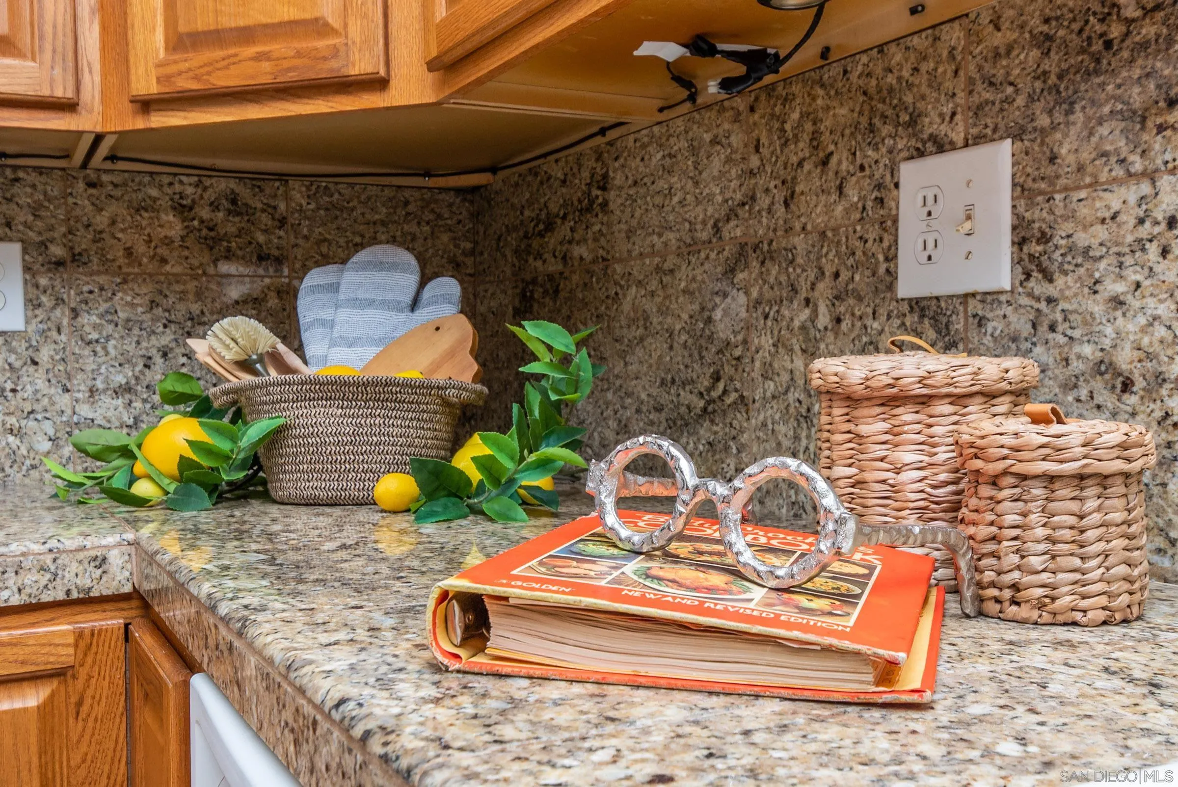 7467 Mission Gorge Road, Unit 131 Santee, CA 92071 - Photo 4 of 50