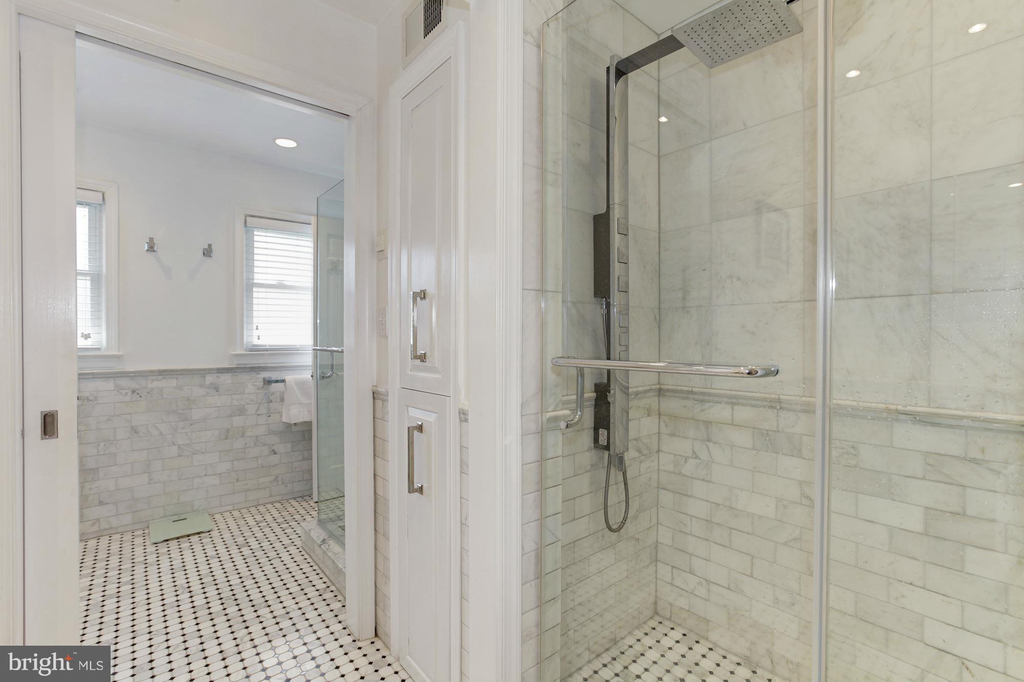 10008 Carter Road Bethesda, MD 20817 - Photo 16 of 30 Bath (Master)