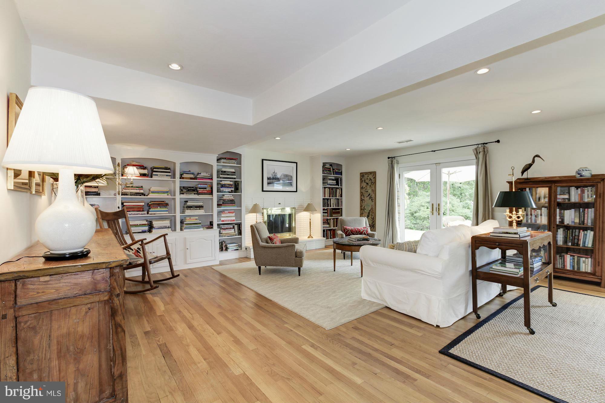 10008 Carter Road Bethesda, MD 20817 - Photo 22 of 30 Family Room