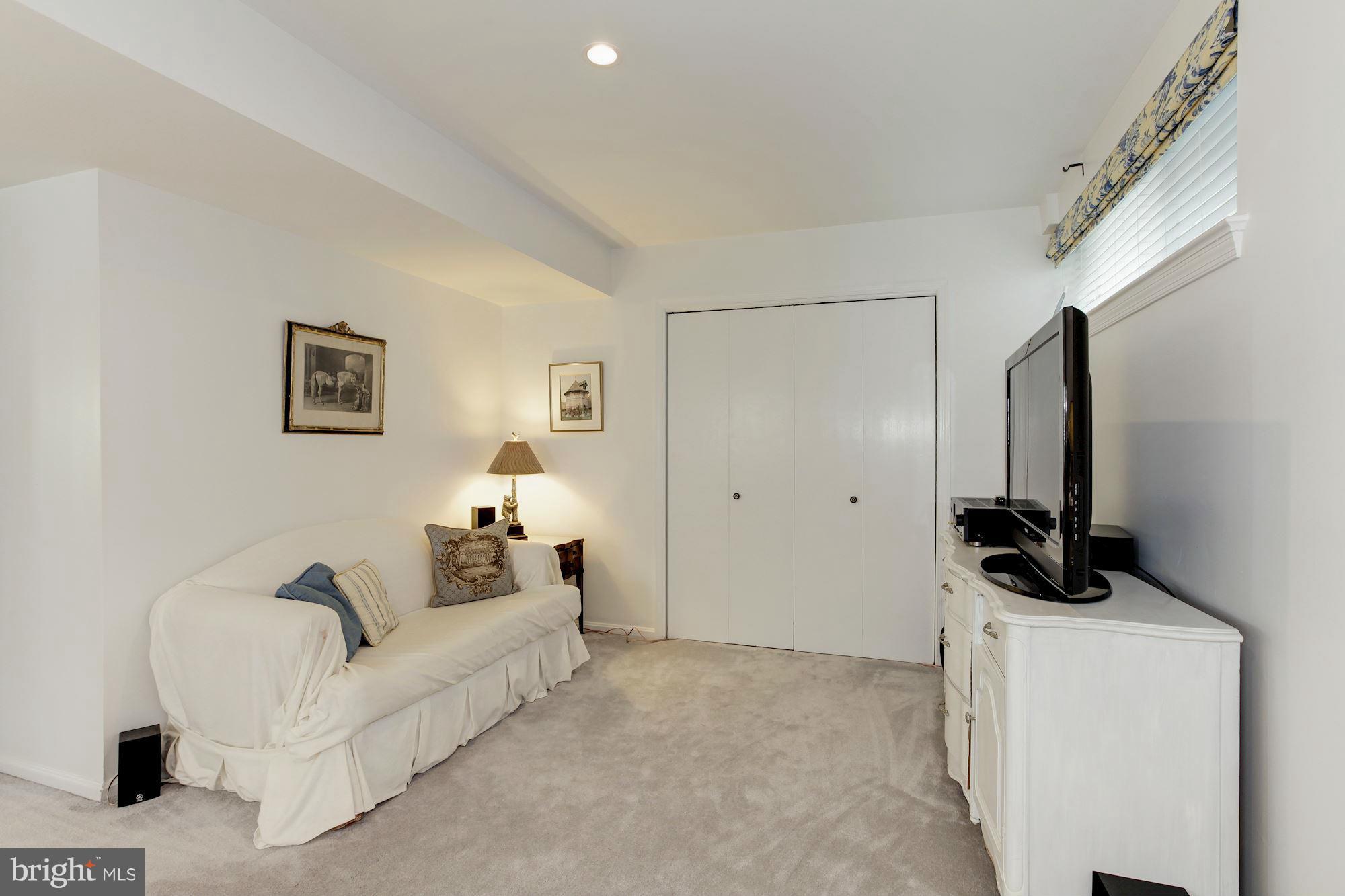 10008 Carter Road Bethesda, MD 20817 - Photo 25 of 30 Bedroom