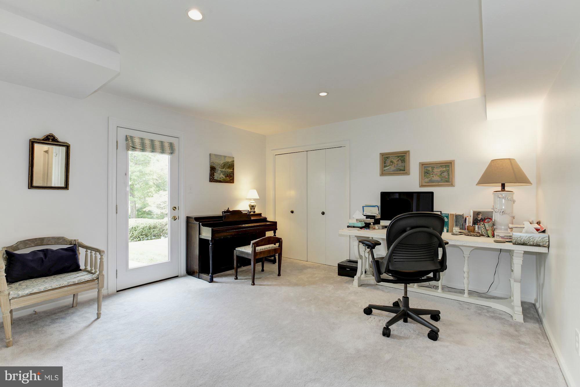 10008 Carter Road Bethesda, MD 20817 - Photo 26 of 30 Interior (General)