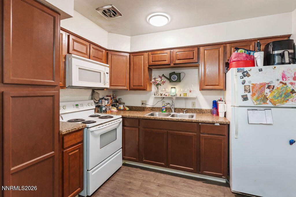 1081 Brinkby Avenue Reno, NV 89509 - Photo 34 of 49 21_1075Brinkby