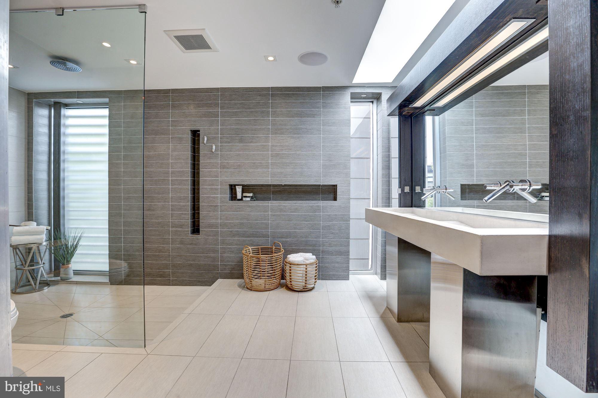 1024 W Street Northwest Washington, DC 20001 - Photo 20 of 37 Stunning Master Bathroom