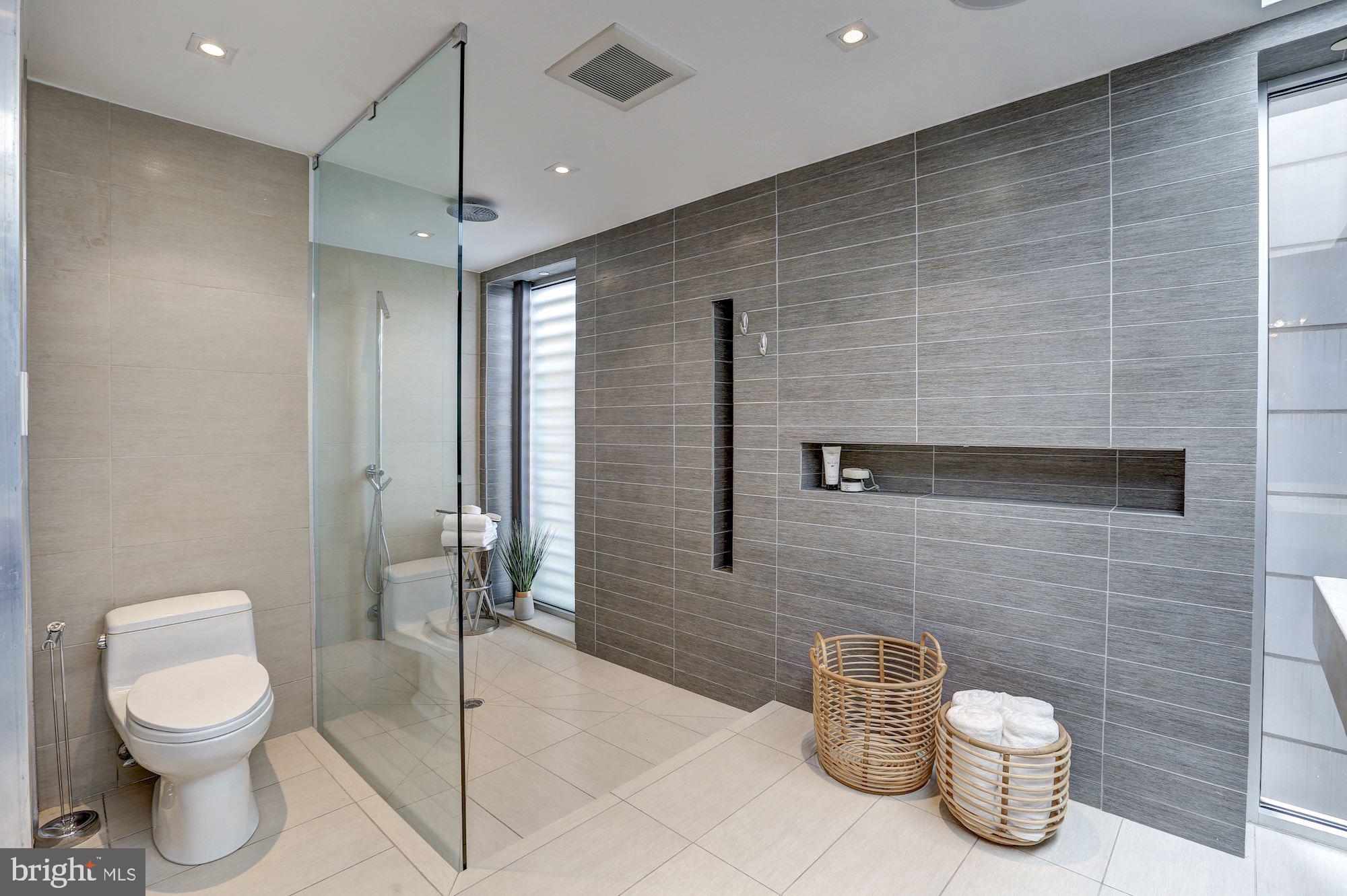 1024 W Street Northwest Washington, DC 20001 - Photo 22 of 37 Oversized Walk-In Shower