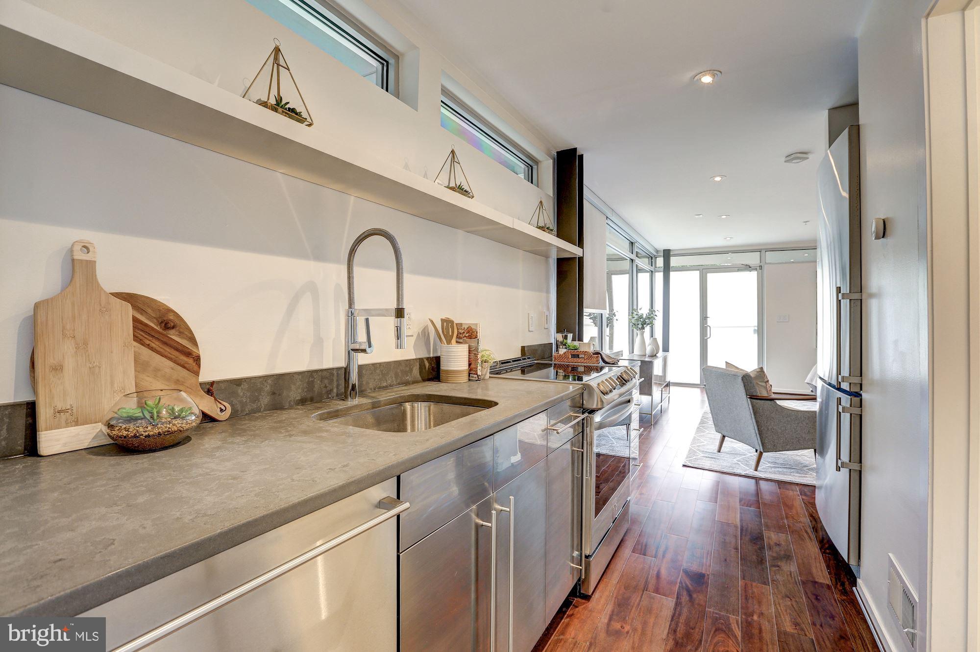 1024 W Street Northwest Washington, DC 20001 - Photo 30 of 37 Full Size Kitchen