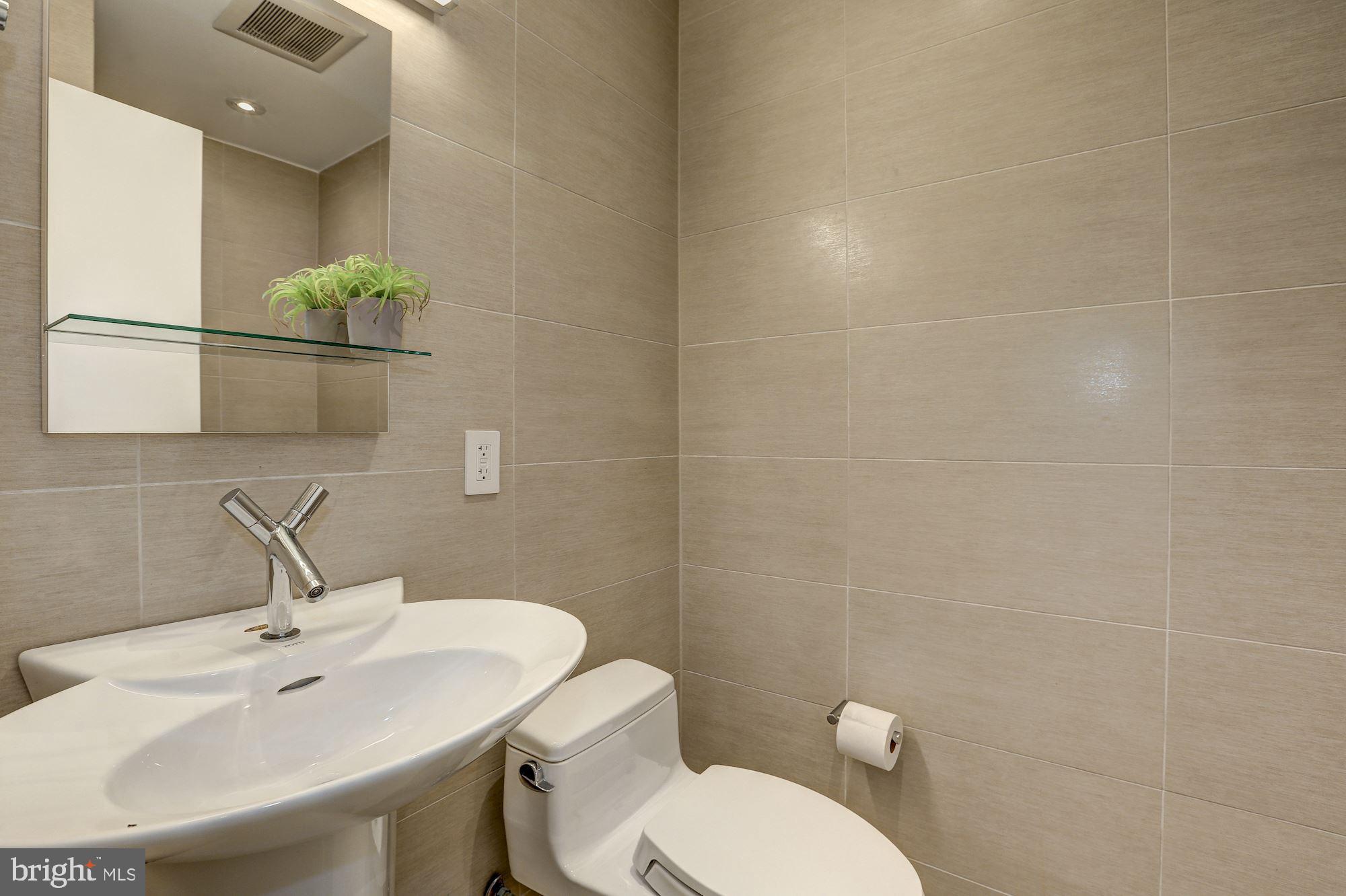 1024 W Street Northwest Washington, DC 20001 - Photo 35 of 37 Bathroom