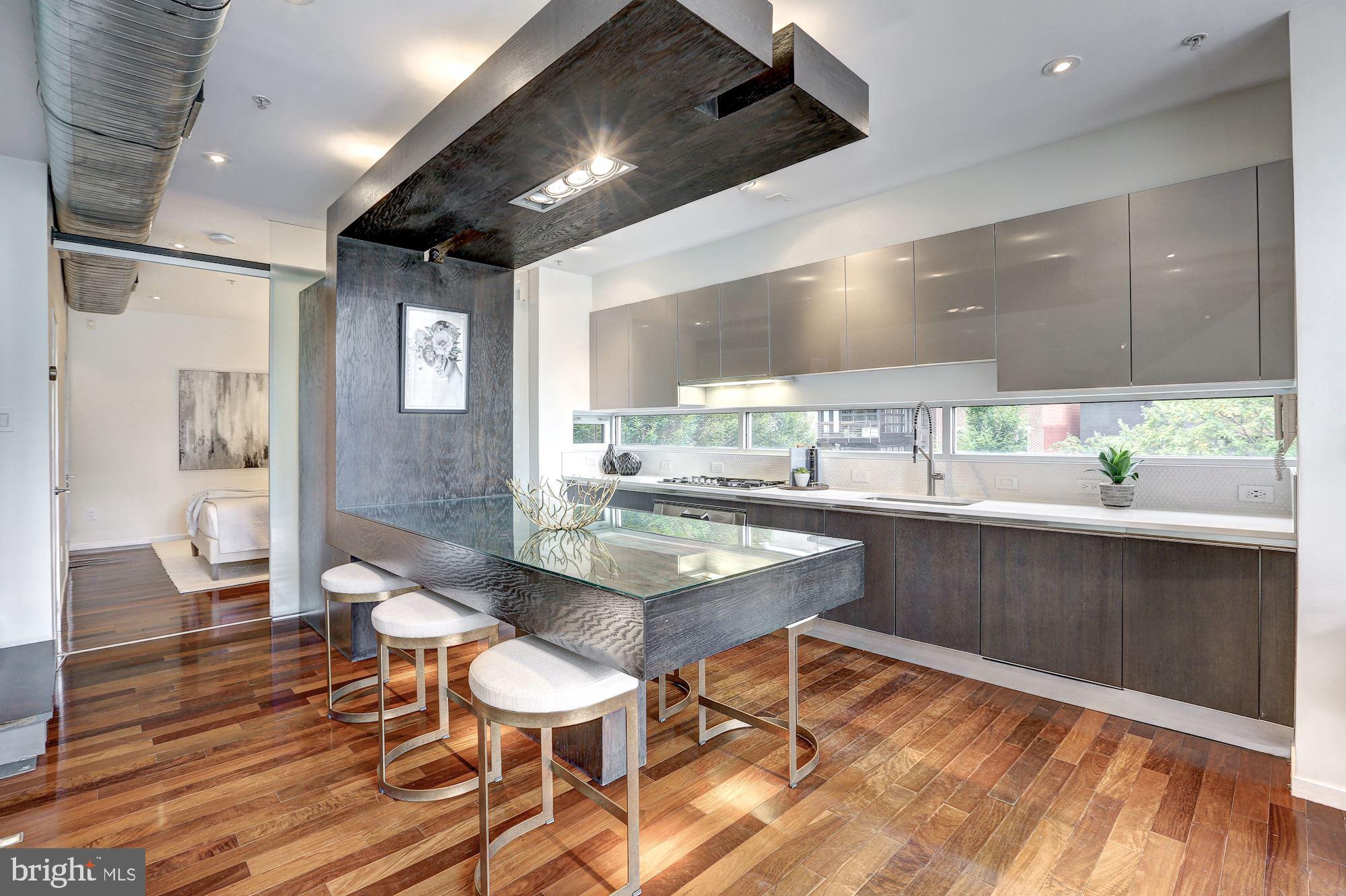 1024 W Street Northwest Washington, DC 20001 - Photo 9 of 37 Sleek Modern Design