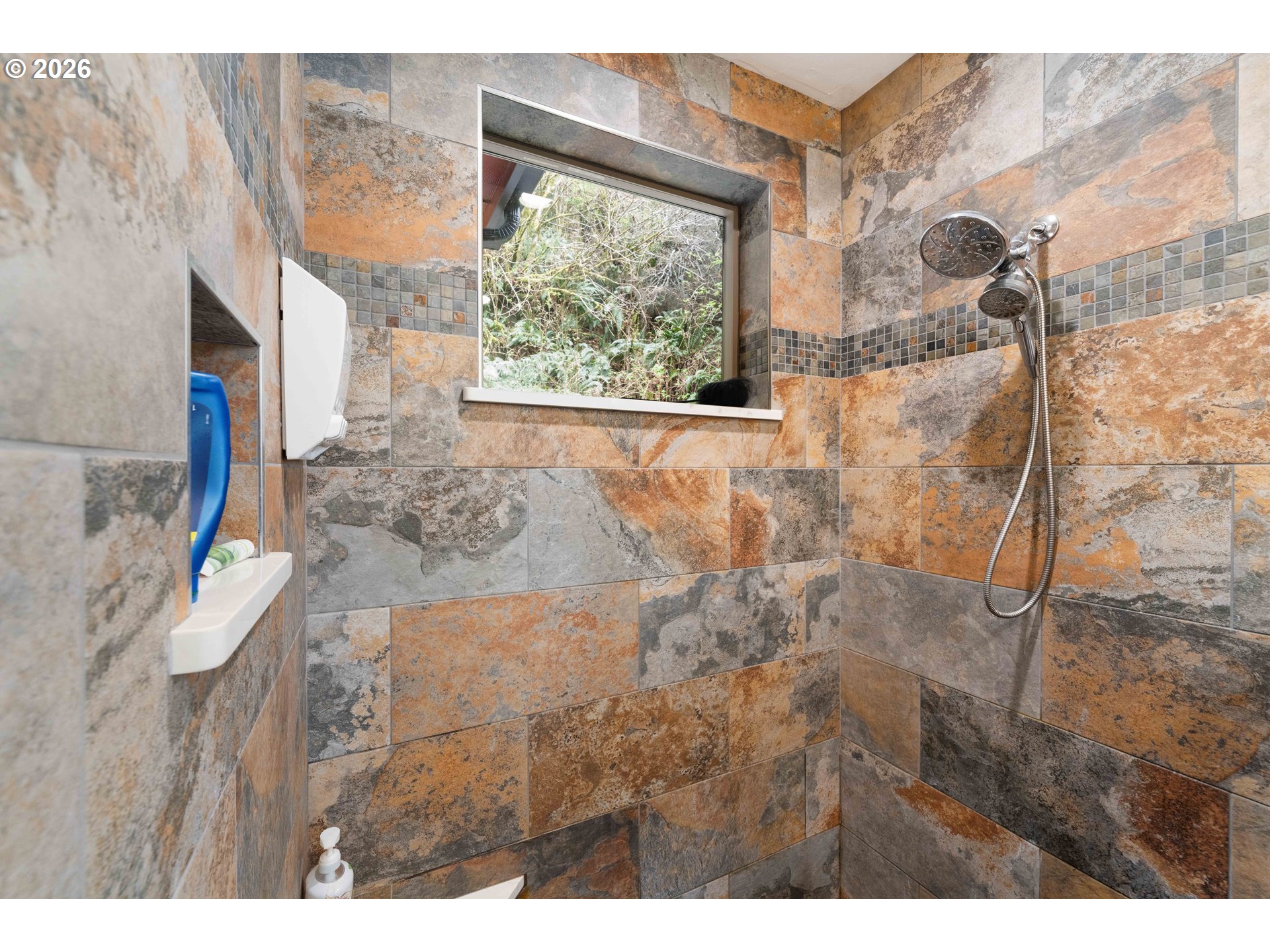 72312 Potlatch Road Lakeside, OR 97449 - Photo 19 of 48 Bathroom, Attached