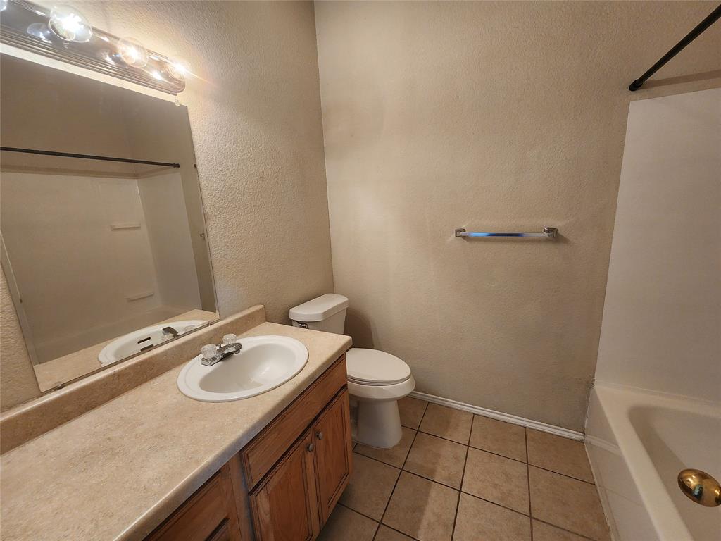 106 Collett Court Weatherford, TX 76088 - Photo 11 of 20