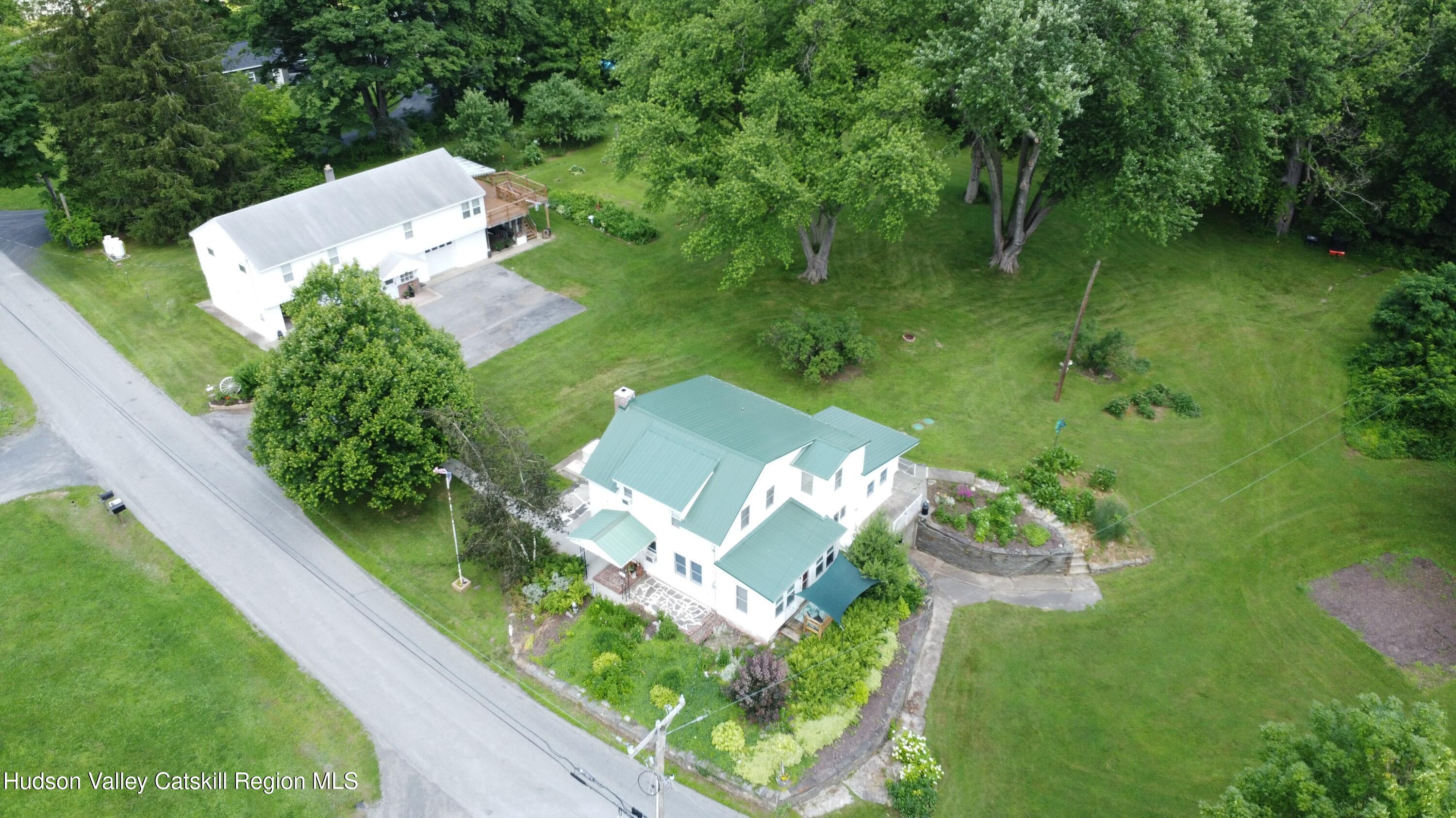 189-195 Vedder Road Catskill, NY 12414 - Photo 5 of 39 4