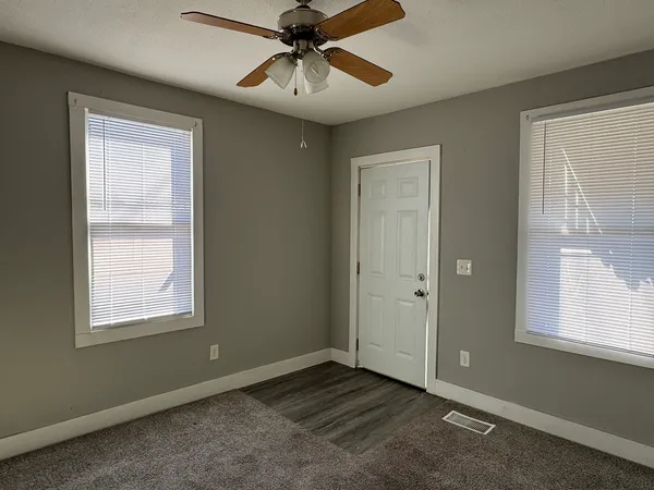 $625 | 1208 West 5th Street, Davenport, IA 52802