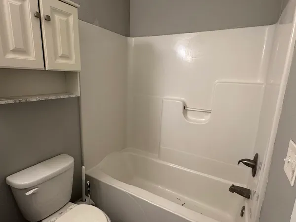 $625 | 1208 West 5th Street, Davenport, IA 52802