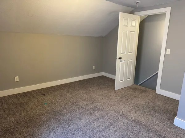 $625 | 1208 West 5th Street, Davenport, IA 52802