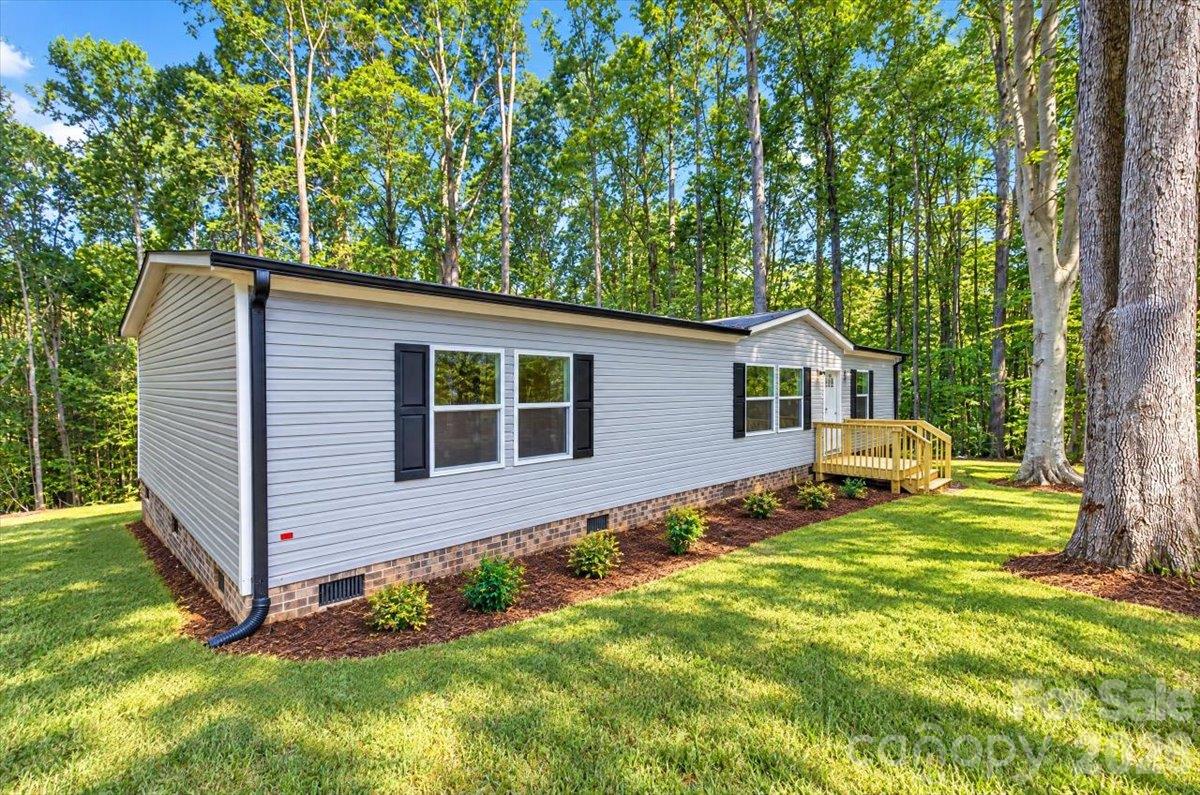1020 Freedom Road Statesville, NC 28625 - Photo 26 of 27 Gallery Image 26