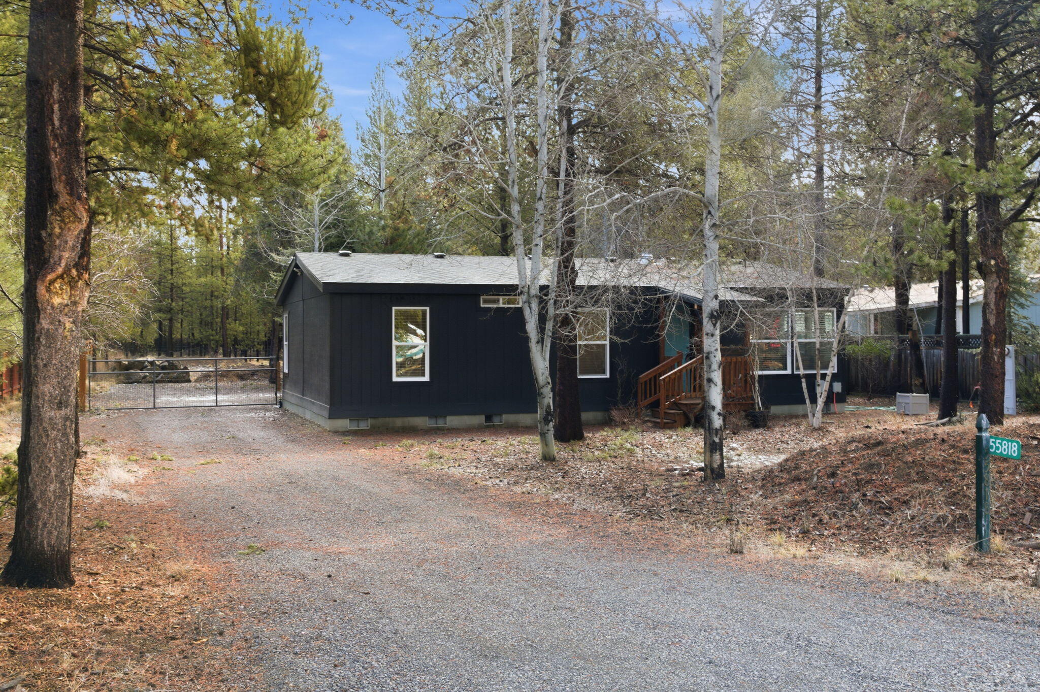 55818 Black Duck Road Bend, OR 97707 - Photo 2 of 24 Country cozy!