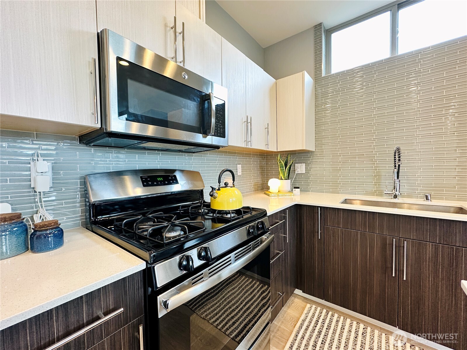 3638 Courtland Place South, Unit B Seattle, WA 98144 - Photo 7 of 33