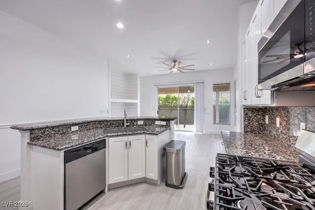 $2,995 | 111 Twin Towers Avenue, Las Vegas, NV 89123