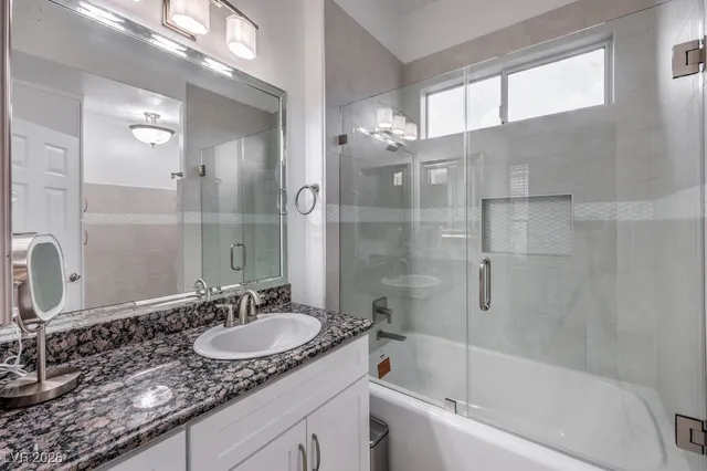 $2,995 | 111 Twin Towers Avenue, Las Vegas, NV 89123