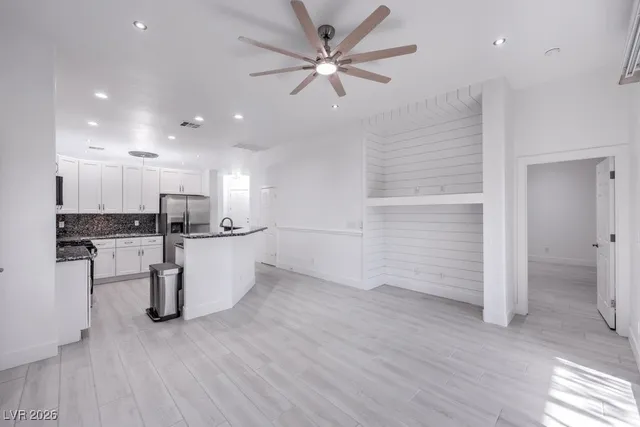 $2,995 | 111 Twin Towers Avenue, Las Vegas, NV 89123