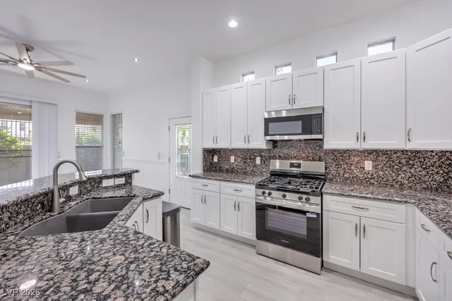 $2,995 | 111 Twin Towers Avenue, Las Vegas, NV 89123