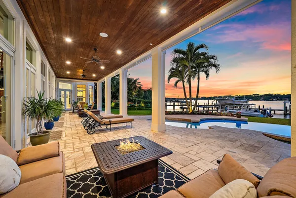 $8,950,000 | 18137 Palm Point Drive, Jupiter, FL 33458