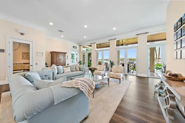 $8,950,000 | 18137 Palm Point Drive, Jupiter, FL 33458
