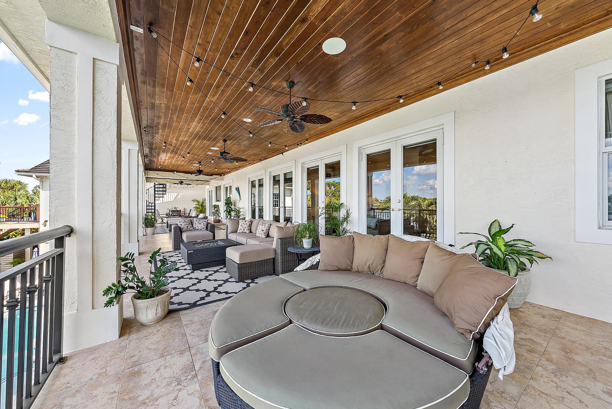 18137 Palm Point Drive Jupiter, FL 33458 - Photo 39 of 92 18137 Palm Point Dr-39