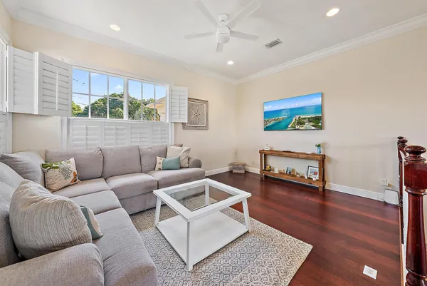 $8,950,000 | 18137 Palm Point Drive, Jupiter, FL 33458